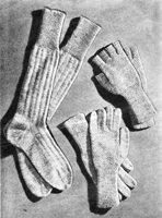 vintage wartim socks and mittens knitting pattern 1940s service knitts