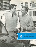 Vintage knitting pattern for long or sleeveless pullover in double knitting